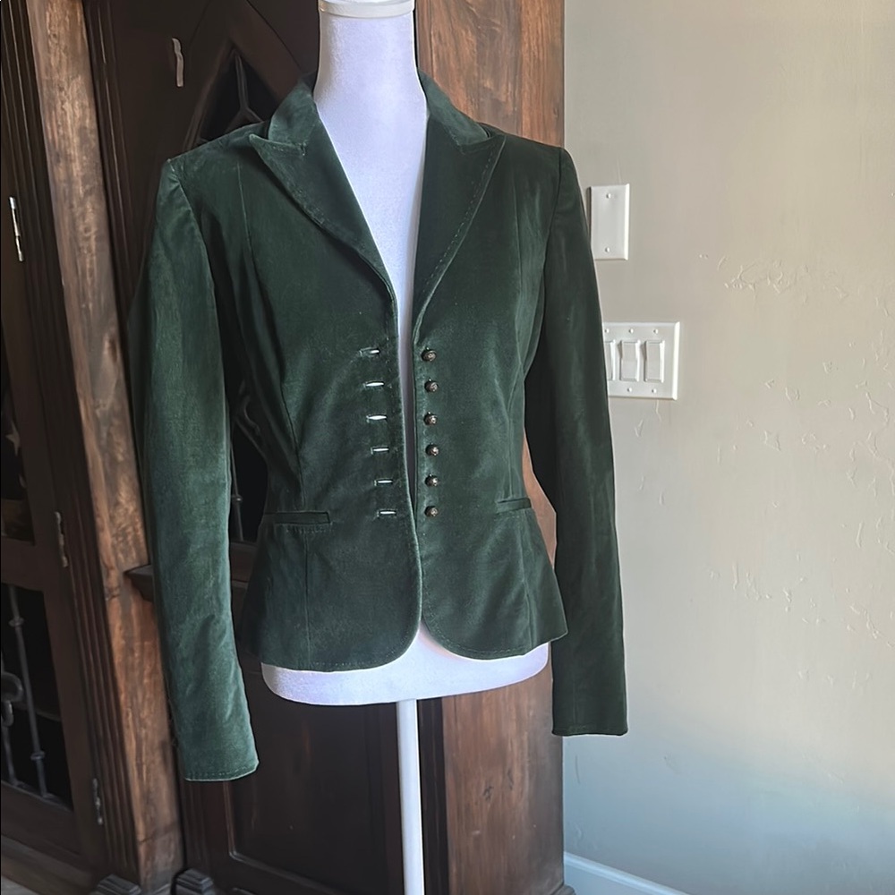 EUC TAHARI Elegant Green Velvet Women's Jacket Size 2